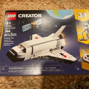 NWOT LEGO 3 in 1 Creator Space Shuttle
